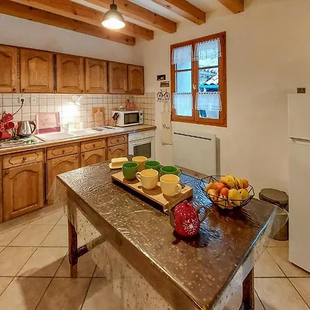 3 Bedroom Cozy In Holiday home