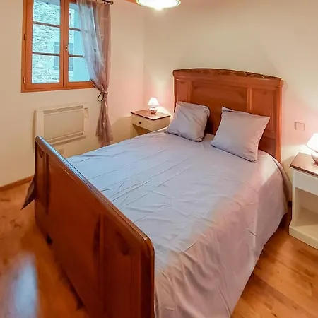 3 Bedroom Cozy In *