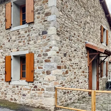 3 Bedroom Cozy In Holiday home Saint-Vert